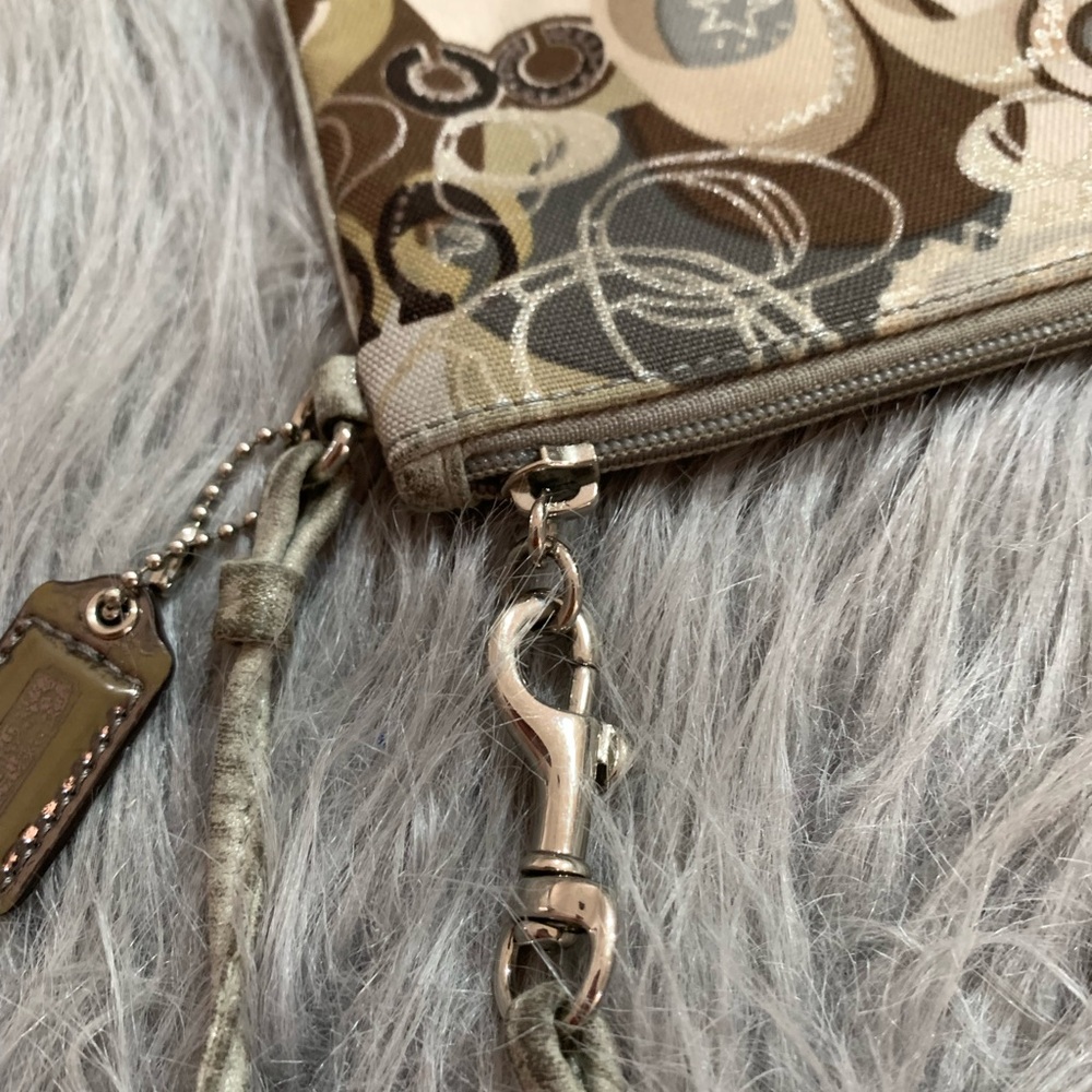 Coach Poppy y2k Graffiti Wristlet Wallet - Picture 6 of 15